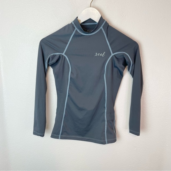 Xcel 98% UVA/UVB Womens Rash Guard Swim Top XS - Picture 1 of 6